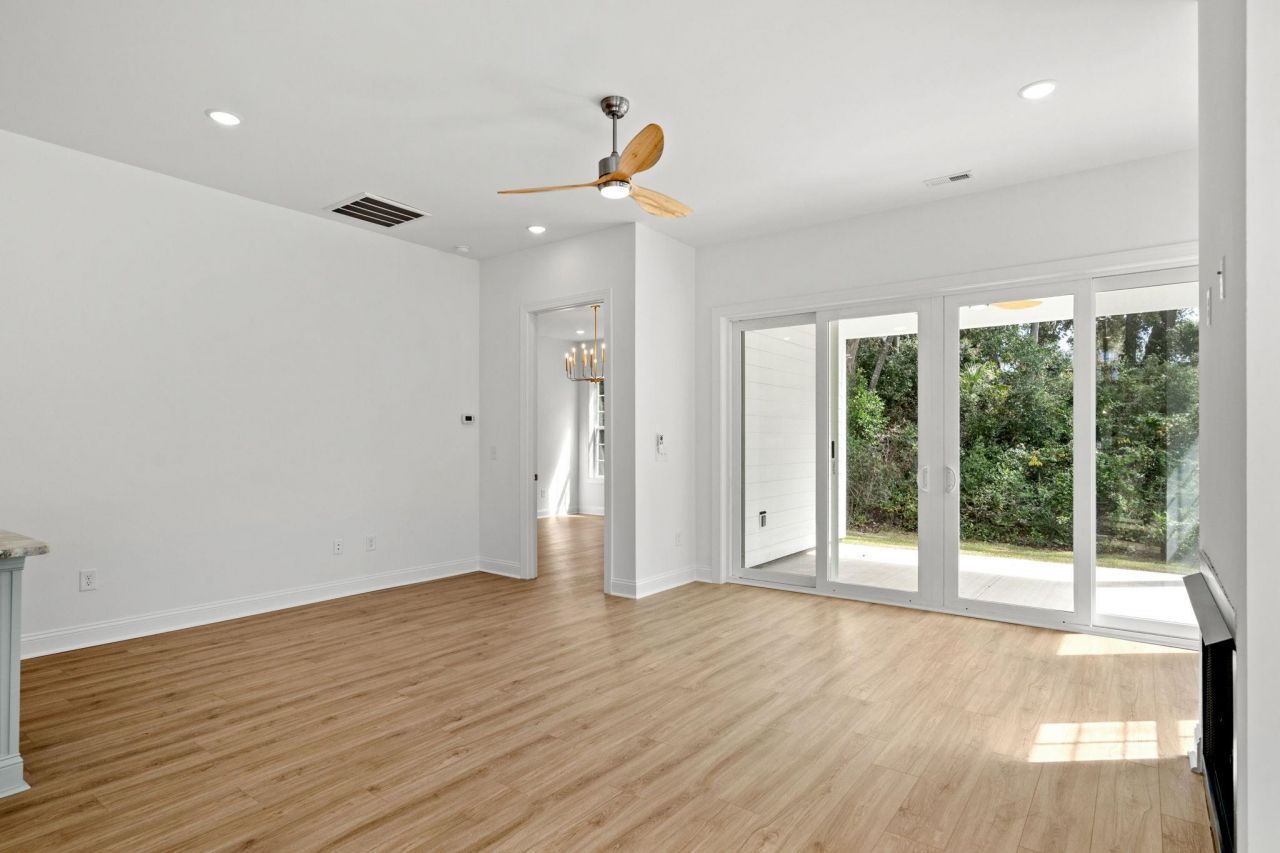 2247 Sand Dunes Dr. Photo 16