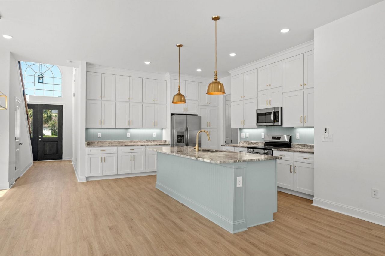 2247 Sand Dunes Dr. Photo 7