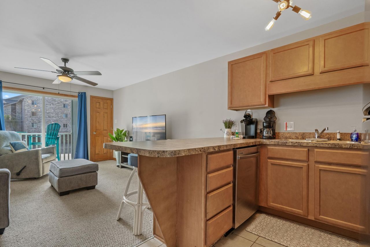 615 N Waccamaw Dr. Photo 6