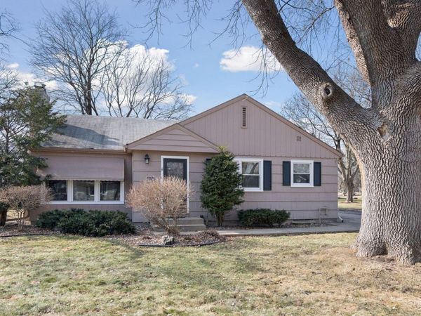 6004 Wooddale Avenue, Edina, MN 55424