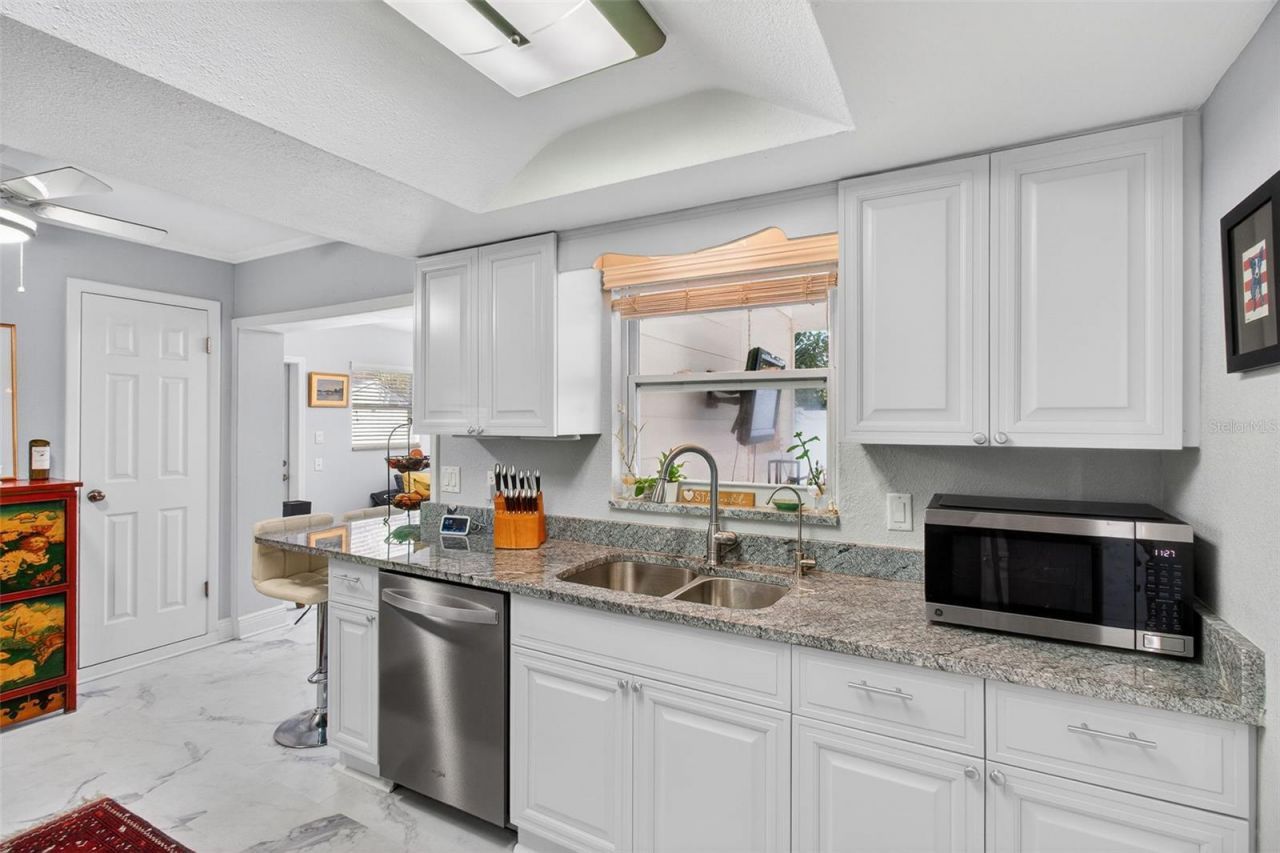 5723 1st Street Ne, Saint Petersburg, FL 33703 Photo