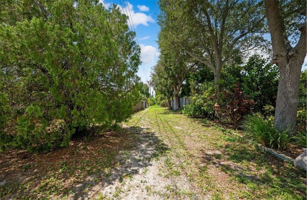 5723 1st Street Ne, Saint Petersburg, FL 33703 Photo