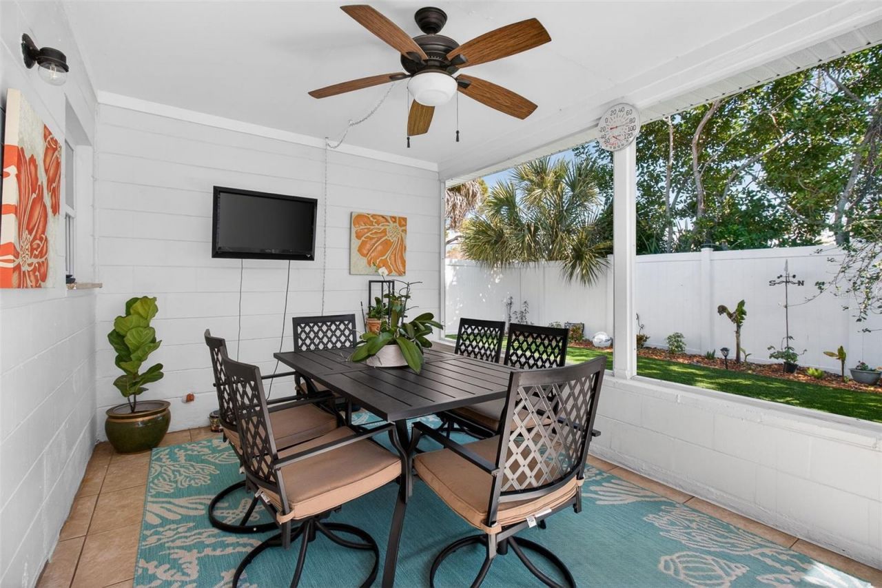 5723 1st Street Ne, Saint Petersburg, FL 33703 Photo