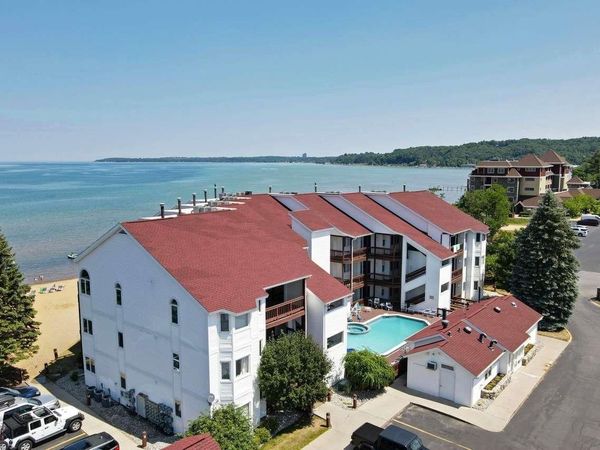 1995 US31, Unit 321, Traverse City, MI 49686