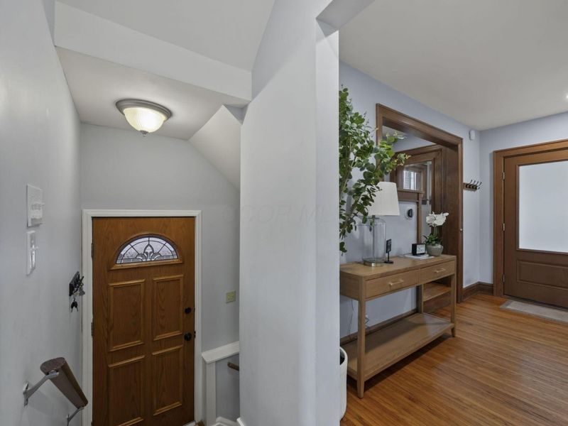 1096 W 2nd Avenue, Grandview, OH 43212 Photo 20