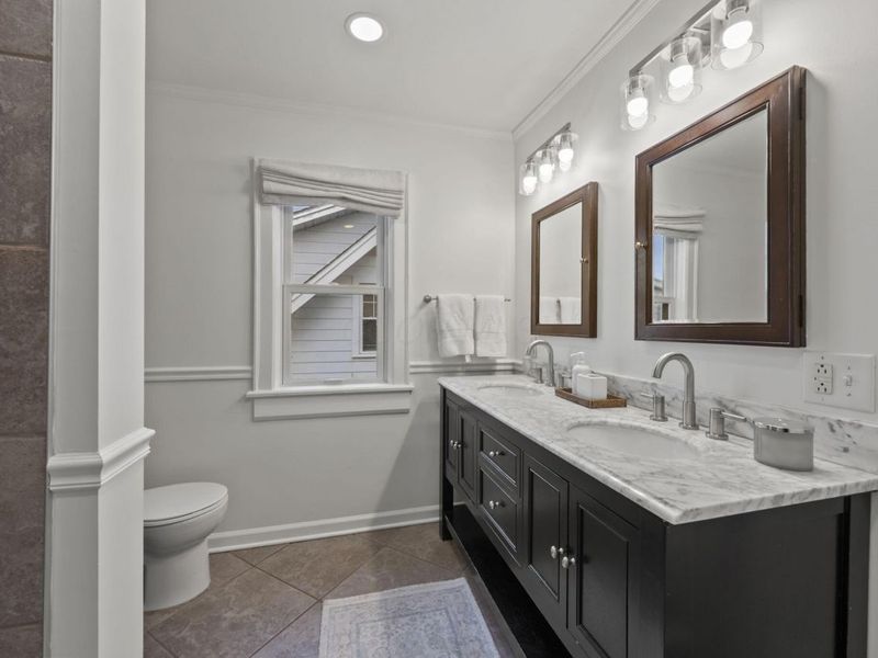 1096 W 2nd Avenue, Grandview, OH 43212 Photo 32