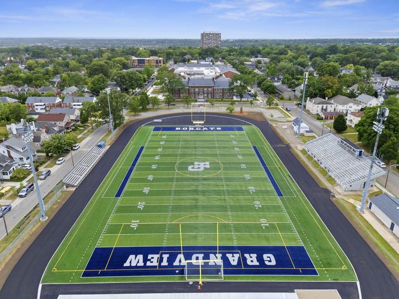 1096 W 2nd Avenue, Grandview, OH 43212 Photo 48