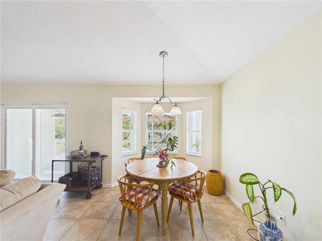 739 S Easy Street, Sebastian, FL 32958 Photo