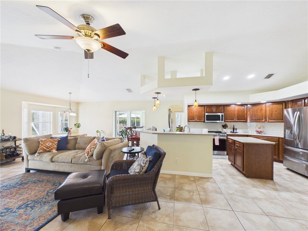 739 S Easy Street, Sebastian, FL 32958 Photo