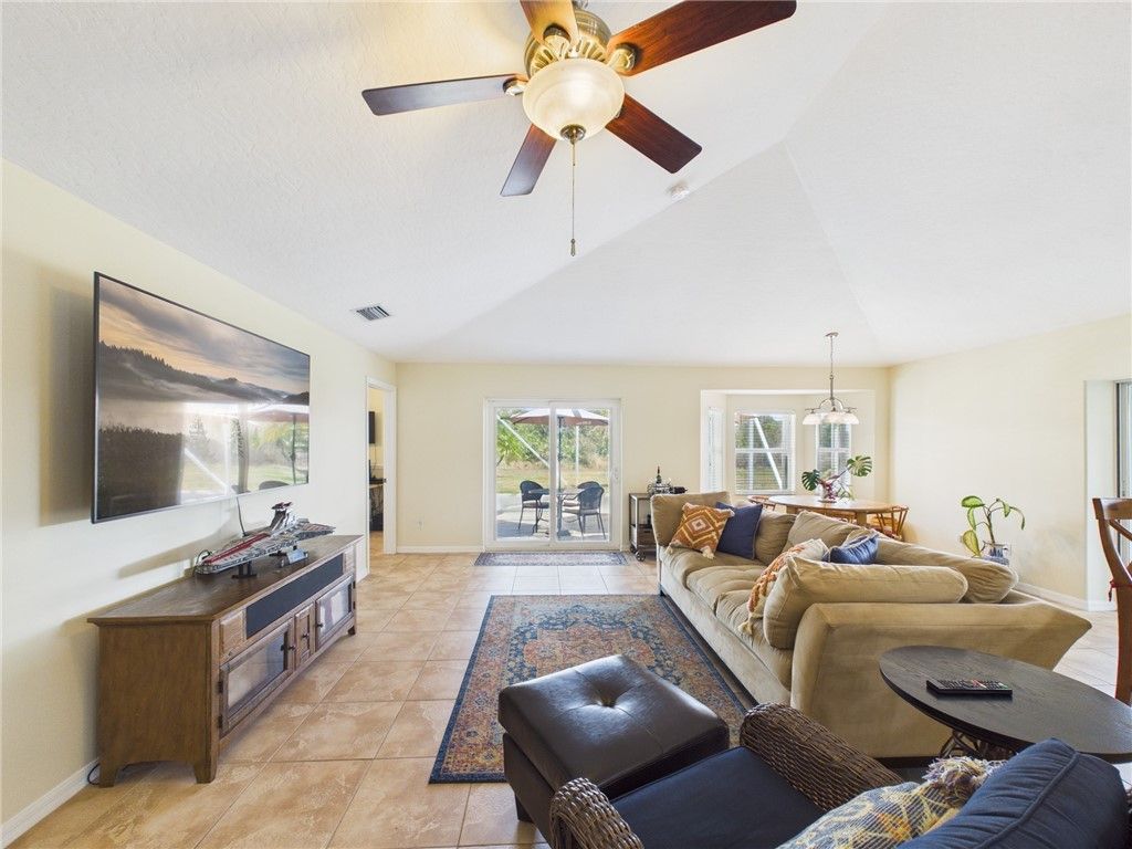 739 S Easy Street, Sebastian, FL 32958 Photo