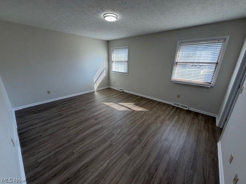 5913 Oak Point Road, Lorain, OH 44053 Photo 11