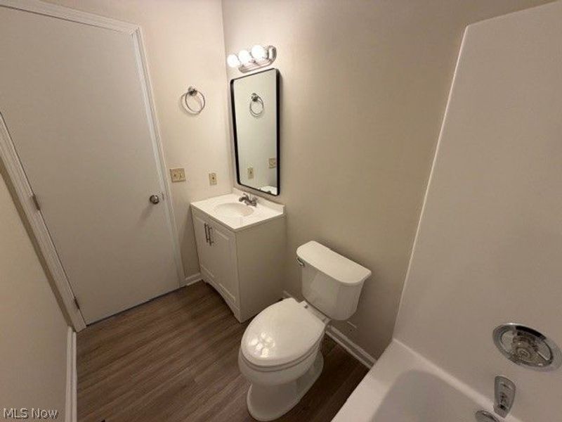 5913 Oak Point Road, Lorain, OH 44053 Photo 14