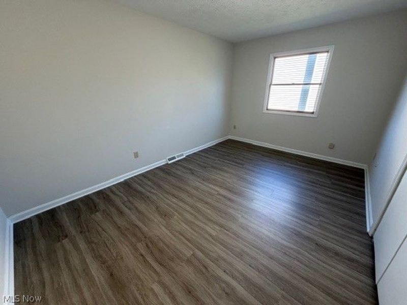 5913 Oak Point Road, Lorain, OH 44053 Photo 17