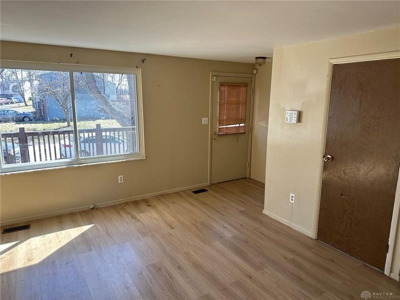 106 Walden Farm Circle, Englewood, OH 45322 Photo 3