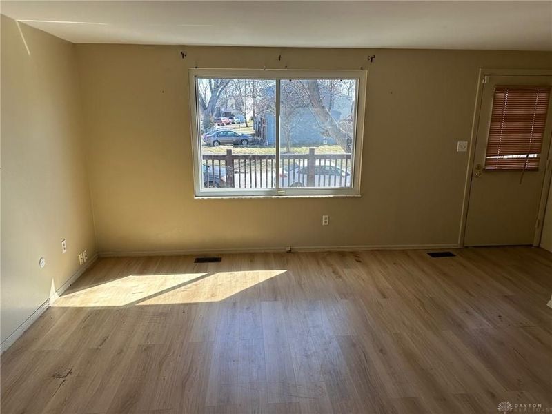 106 Walden Farm Circle, Englewood, OH 45322 Photo 4