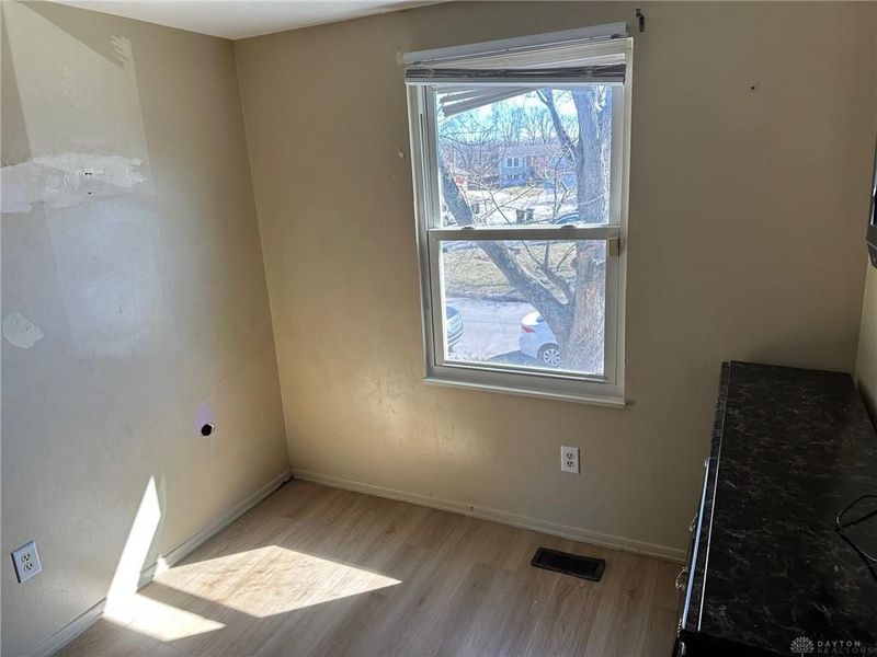 106 Walden Farm Circle, Englewood, OH 45322 Photo 9