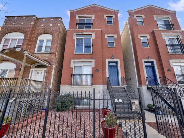 2665 W Warren Boulevard, Unit 1, Chicago, IL 60612