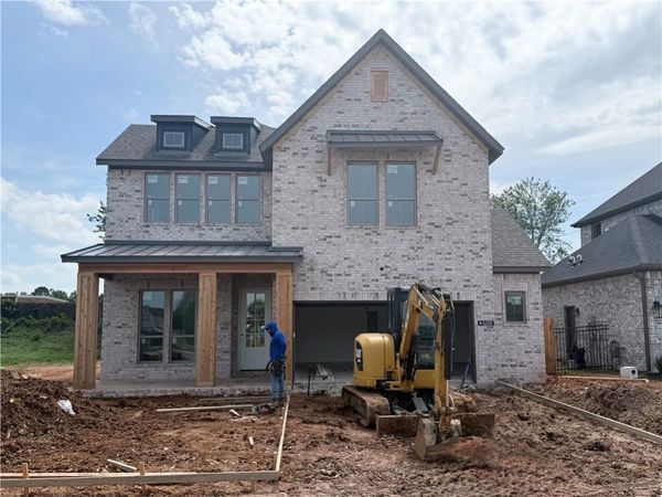 1600 W Chandler Avenue, Rogers, AR 72758