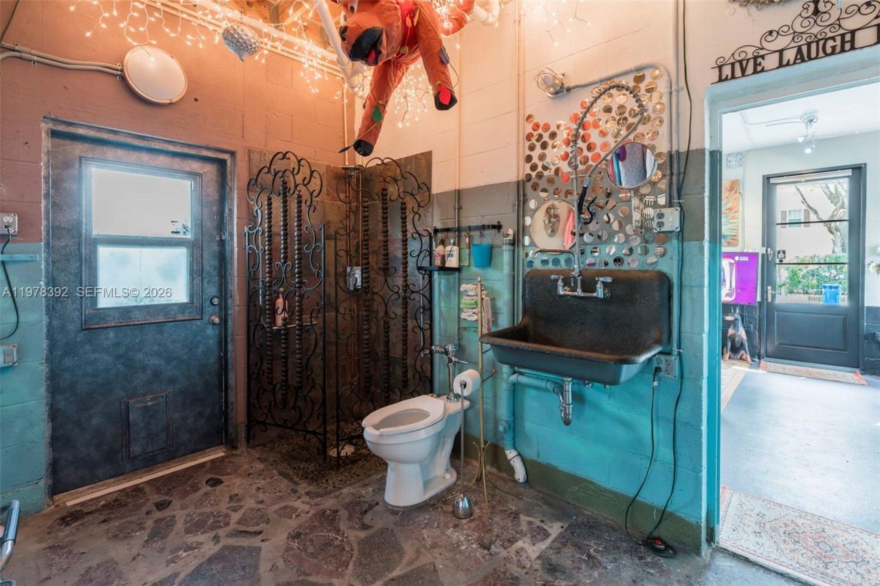 2361 SW 18th Ave , Fort Lauderdale, FL 33315 Photo