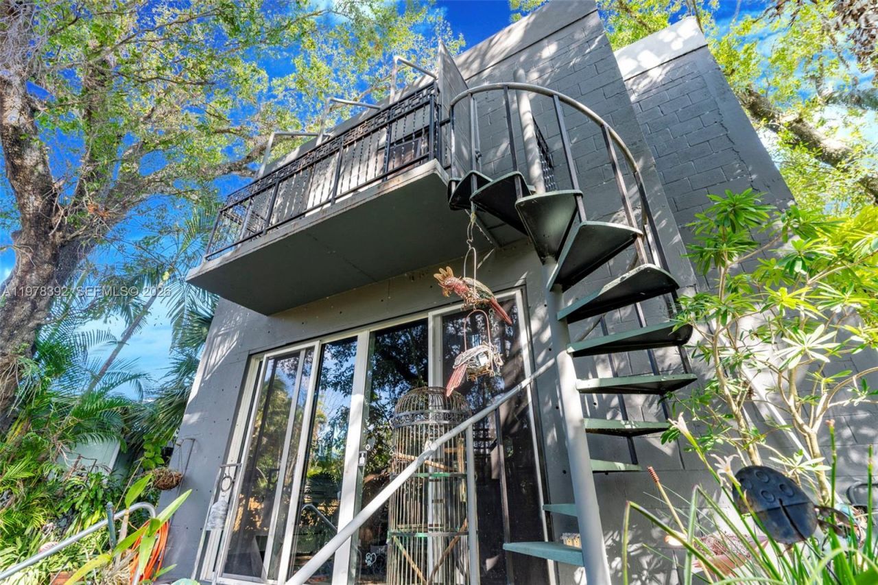 2361 SW 18th Ave , Fort Lauderdale, FL 33315 Photo