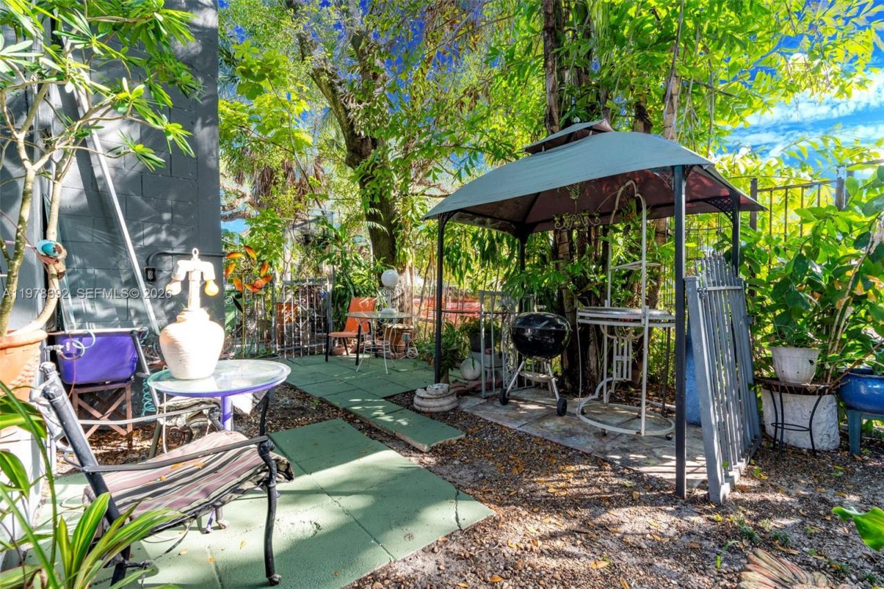 2361 SW 18th Ave , Fort Lauderdale, FL 33315 Photo