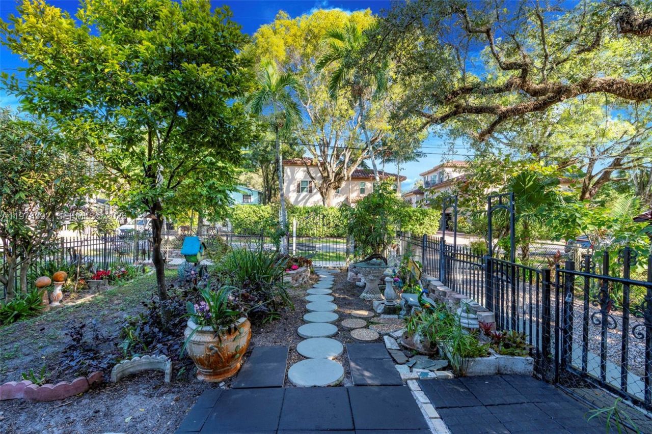 2361 SW 18th Ave , Fort Lauderdale, FL 33315 Photo