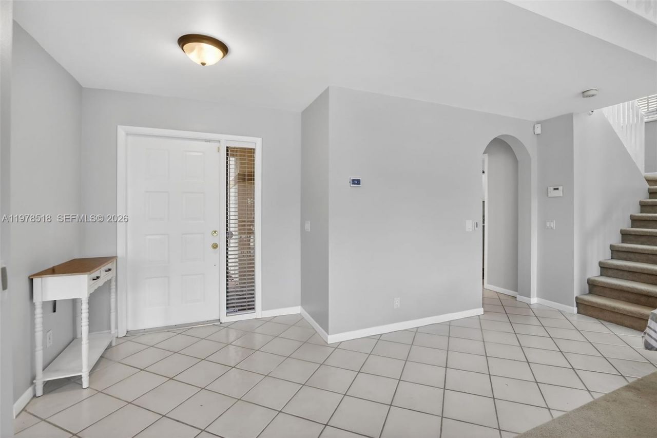 9481 Oak Grove Cir , Davie, FL 33328 Photo