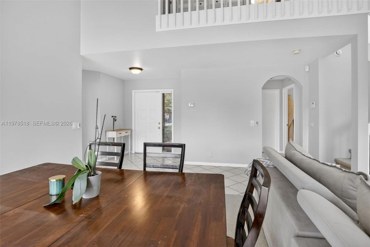 9481 Oak Grove Cir , Davie, FL 33328 Photo