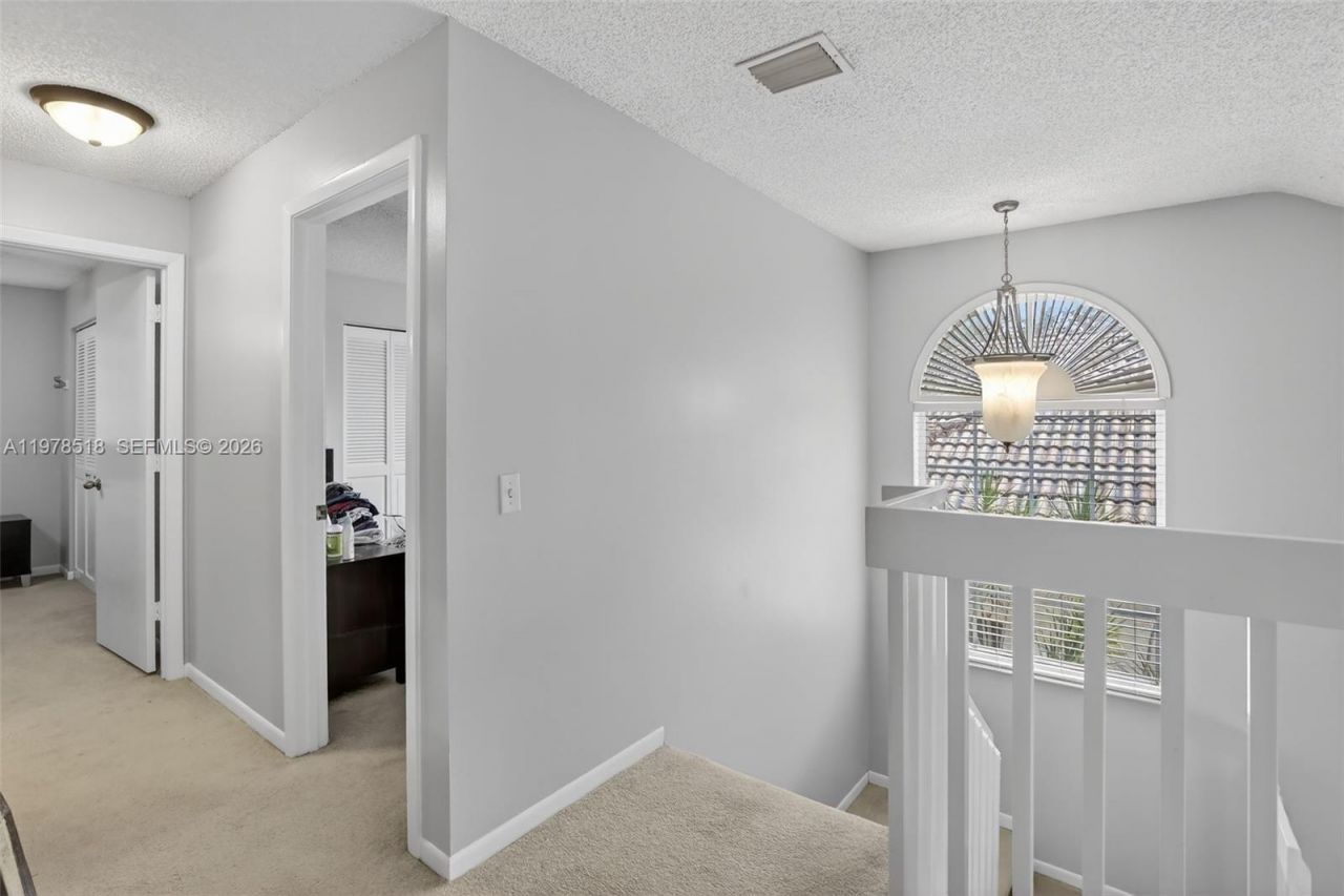 9481 Oak Grove Cir , Davie, FL 33328 Photo