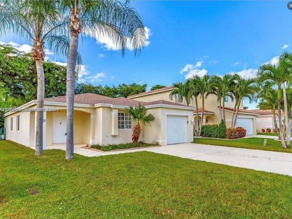 1213 SW 46th Way, Deerfield Beach, FL 33442