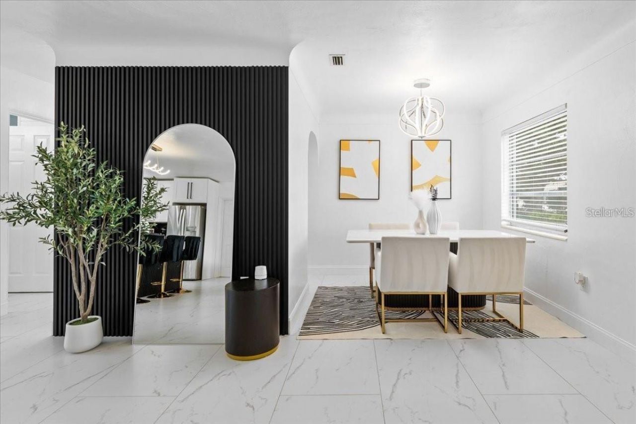 6083 50th Avenue N, Kenneth City, FL 33709 Photo