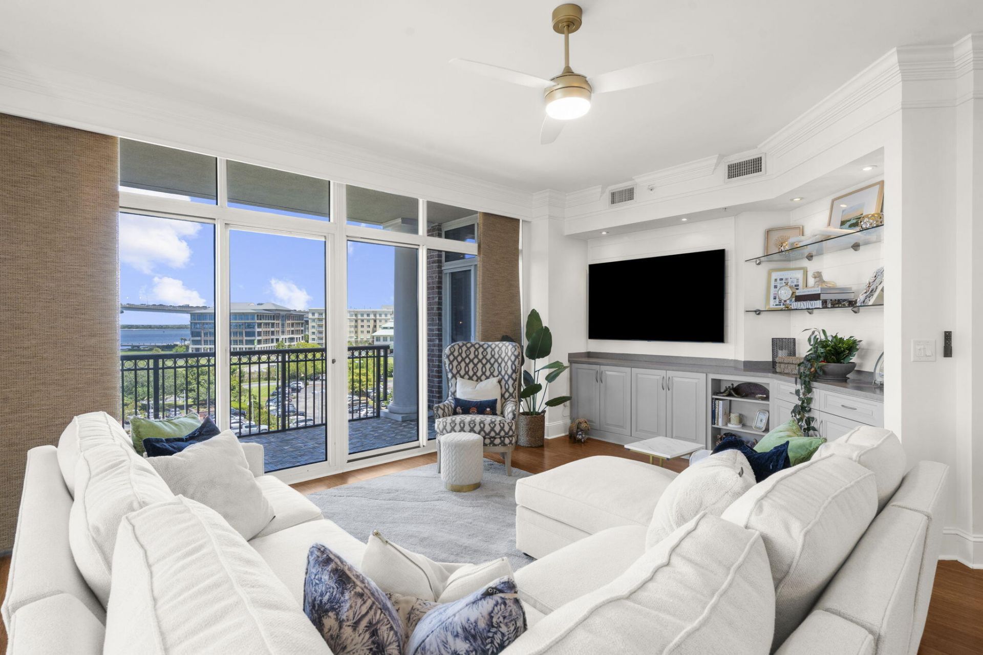 161 N Plaza Court Photo 8