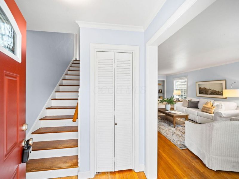 142 W Schreyer Place, Columbus, OH 43214 Photo 3