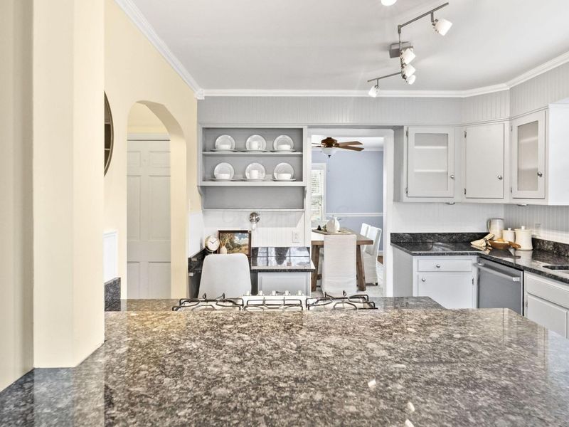 142 W Schreyer Place, Columbus, OH 43214 Photo 32