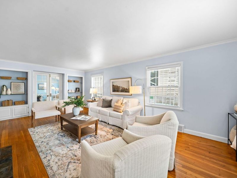 142 W Schreyer Place, Columbus, OH 43214 Photo 8