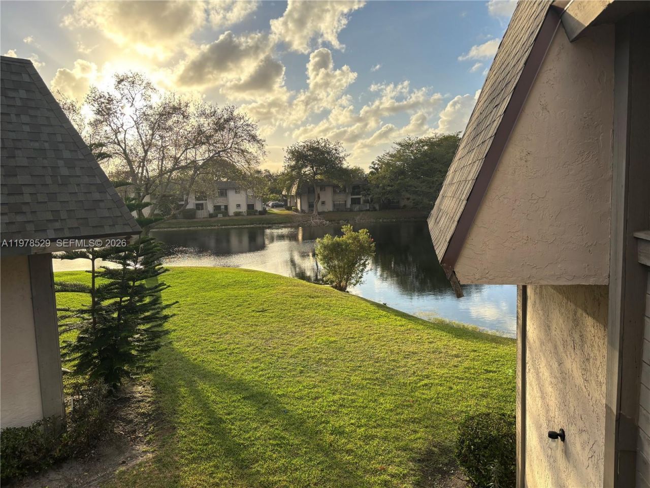 3615 NW 94th Ave, Unit 8F, Sunrise, FL 33351 Photo