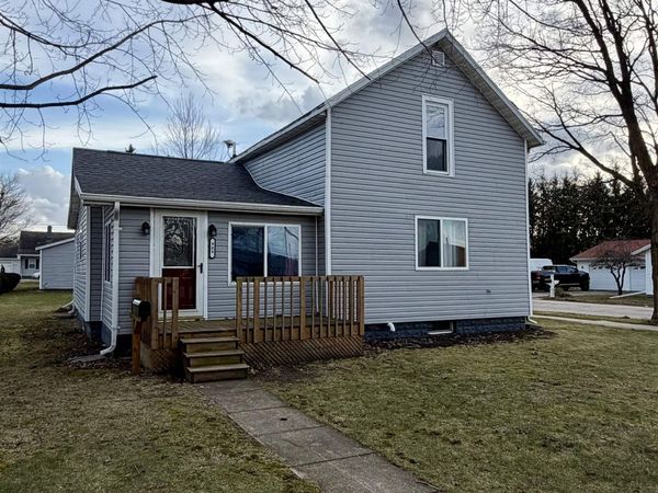 909 Illinois Street, Walkerton, IN 46574