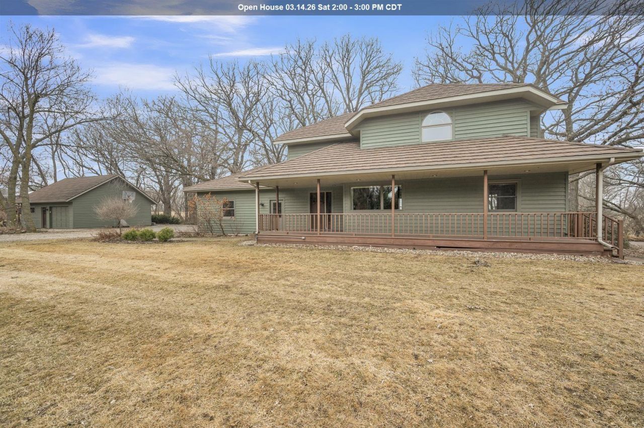 10999 240th Avenue Spirit Lake, IA 51360