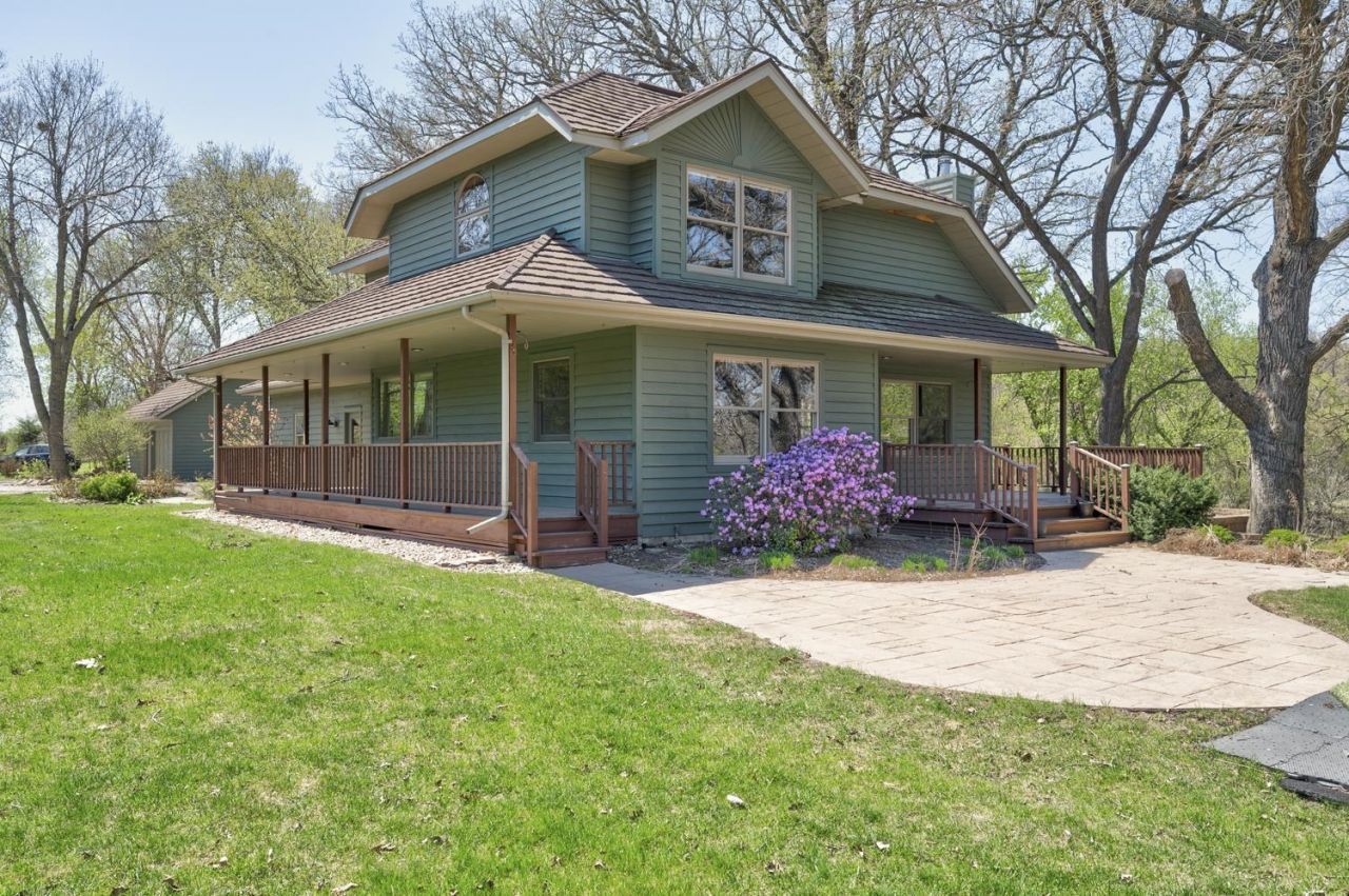 10999 240th Avenue, Spirit Lake, IA 51360 Main Photo