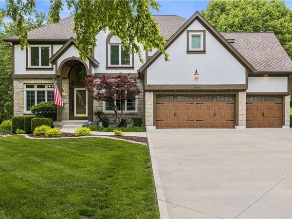3036 SW Pergola View, Lee's Summit, MO 64081