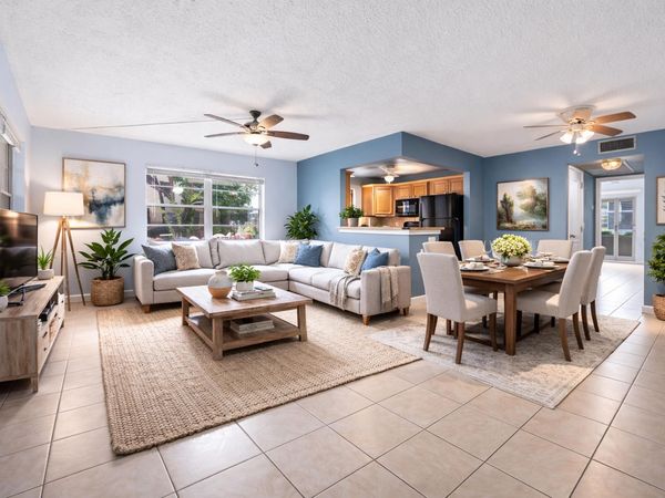 35 Sussex B, West Palm Beach, FL 33417