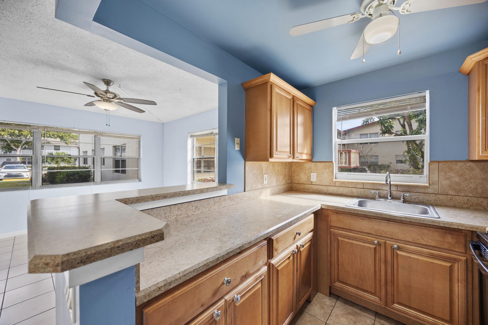 35 Sussex B, West Palm Beach, FL 33417 Photo