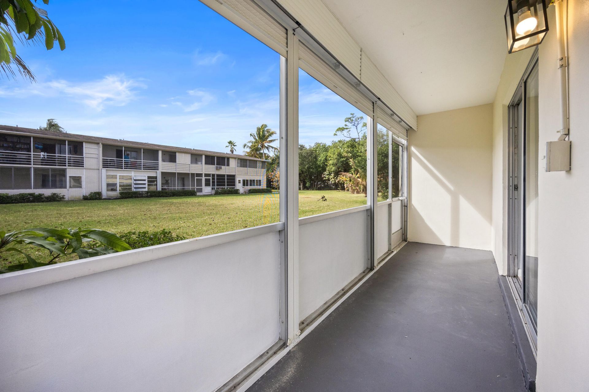 35 Sussex B, West Palm Beach, FL 33417 Photo