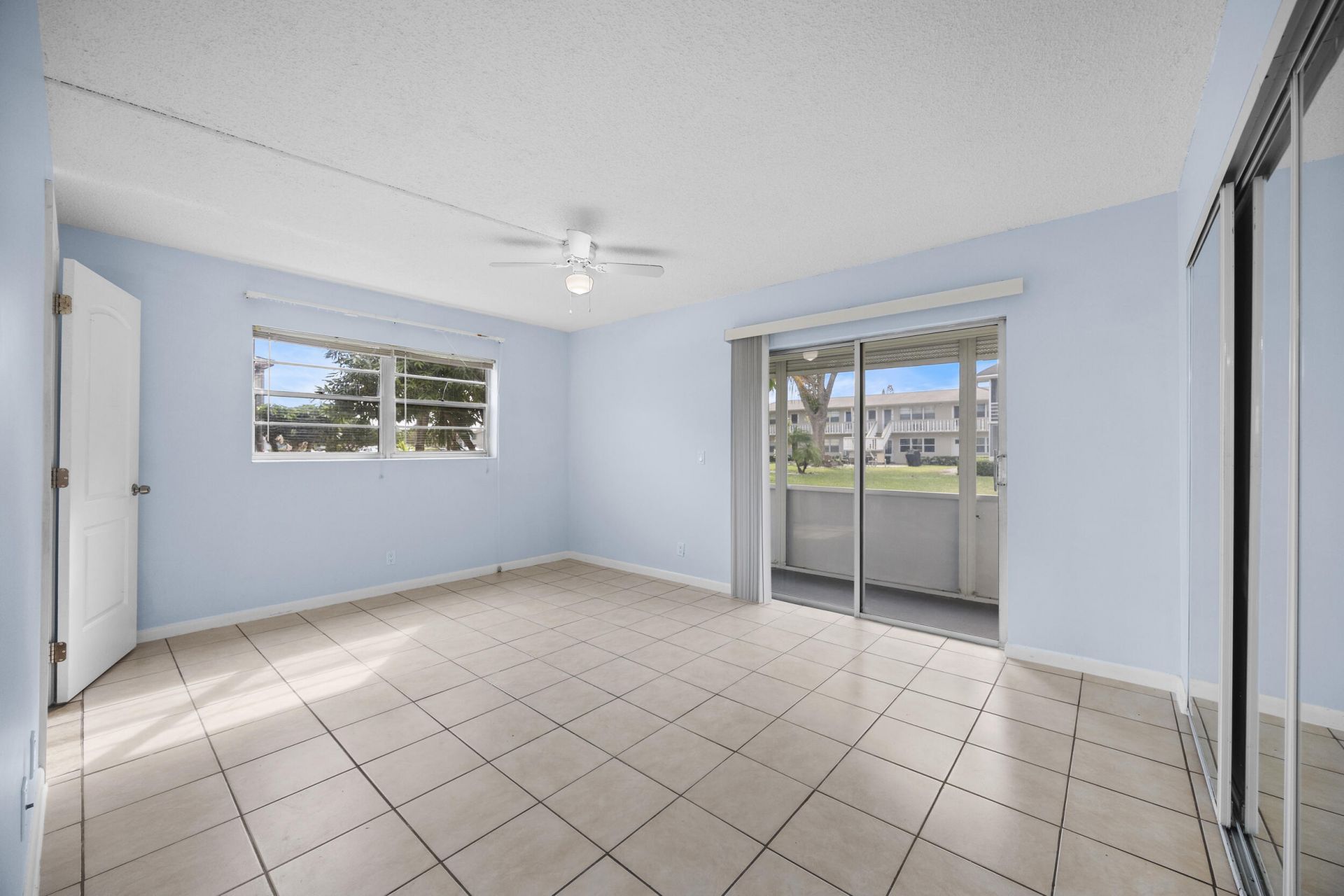 35 Sussex B, West Palm Beach, FL 33417 Photo