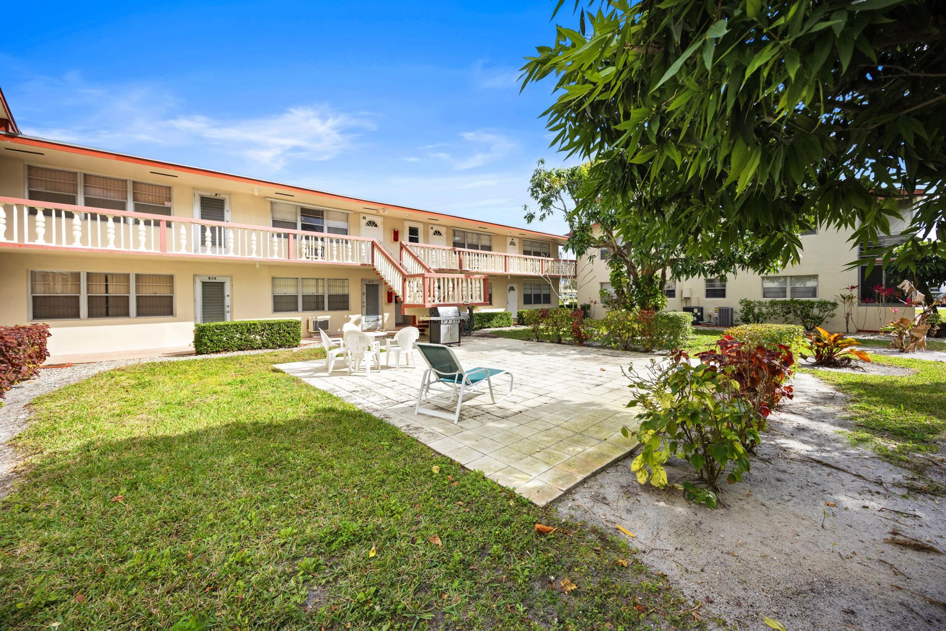 35 Sussex B, West Palm Beach, FL 33417 Photo