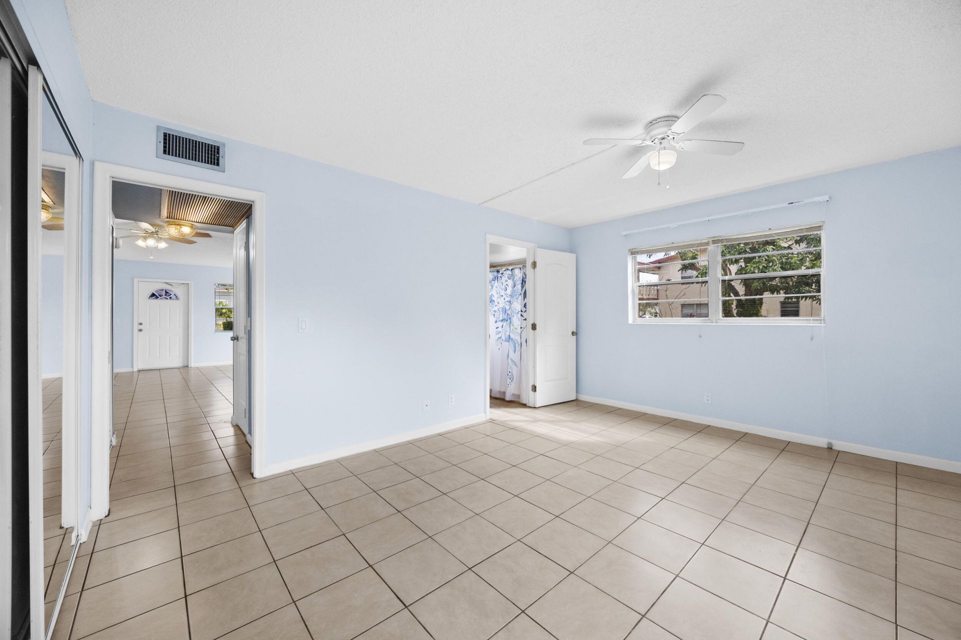 35 Sussex B, West Palm Beach, FL 33417 Photo