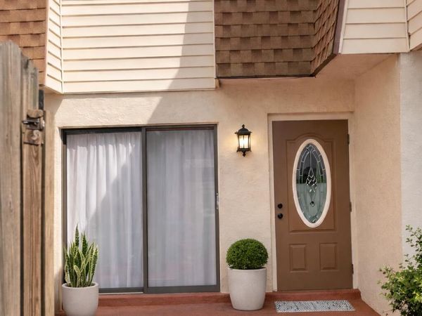 715 W Ocean Avenue, Lantana, FL 33462