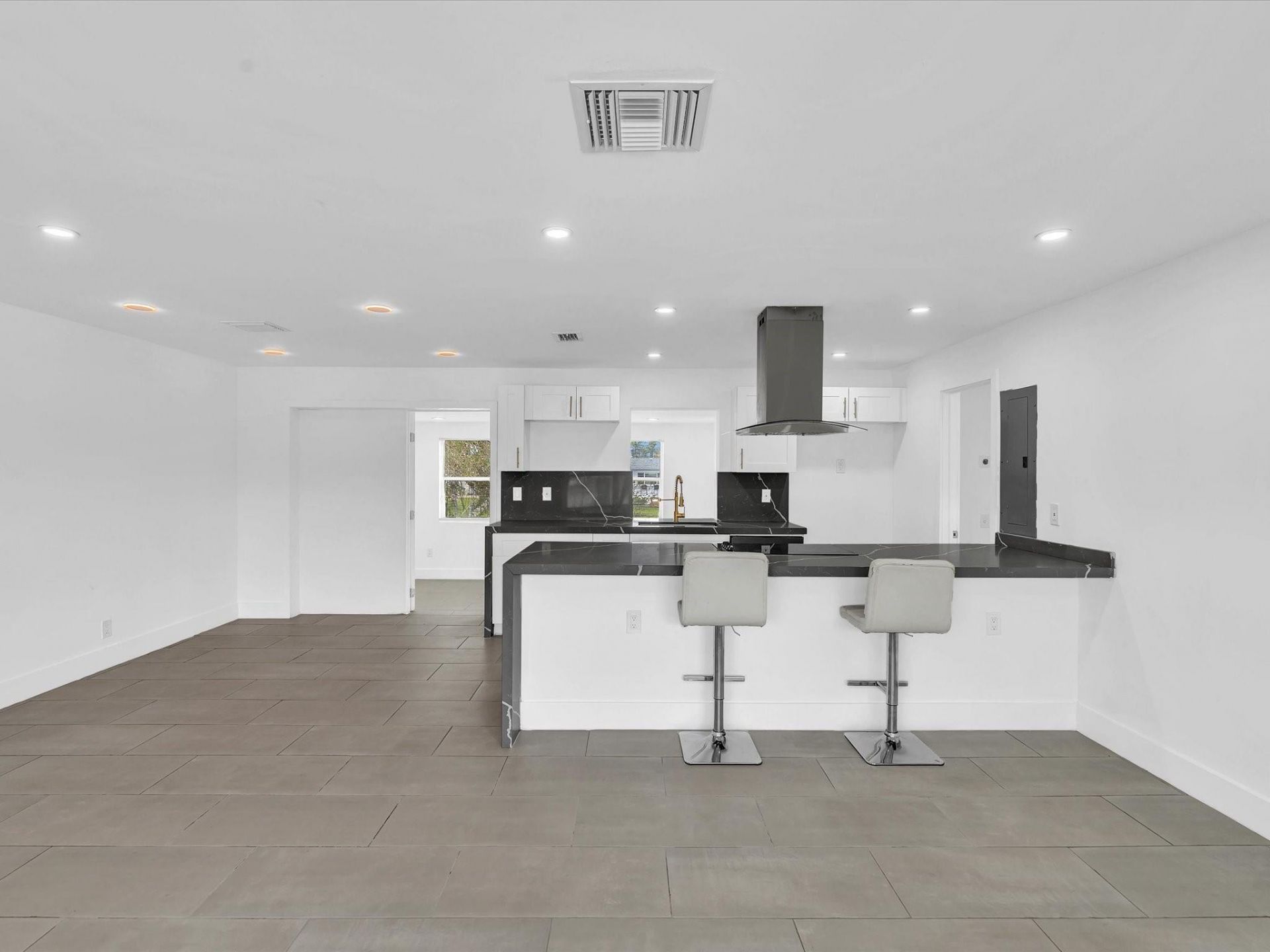 5710 SW 54th Court, Davie, FL 33314 Photo