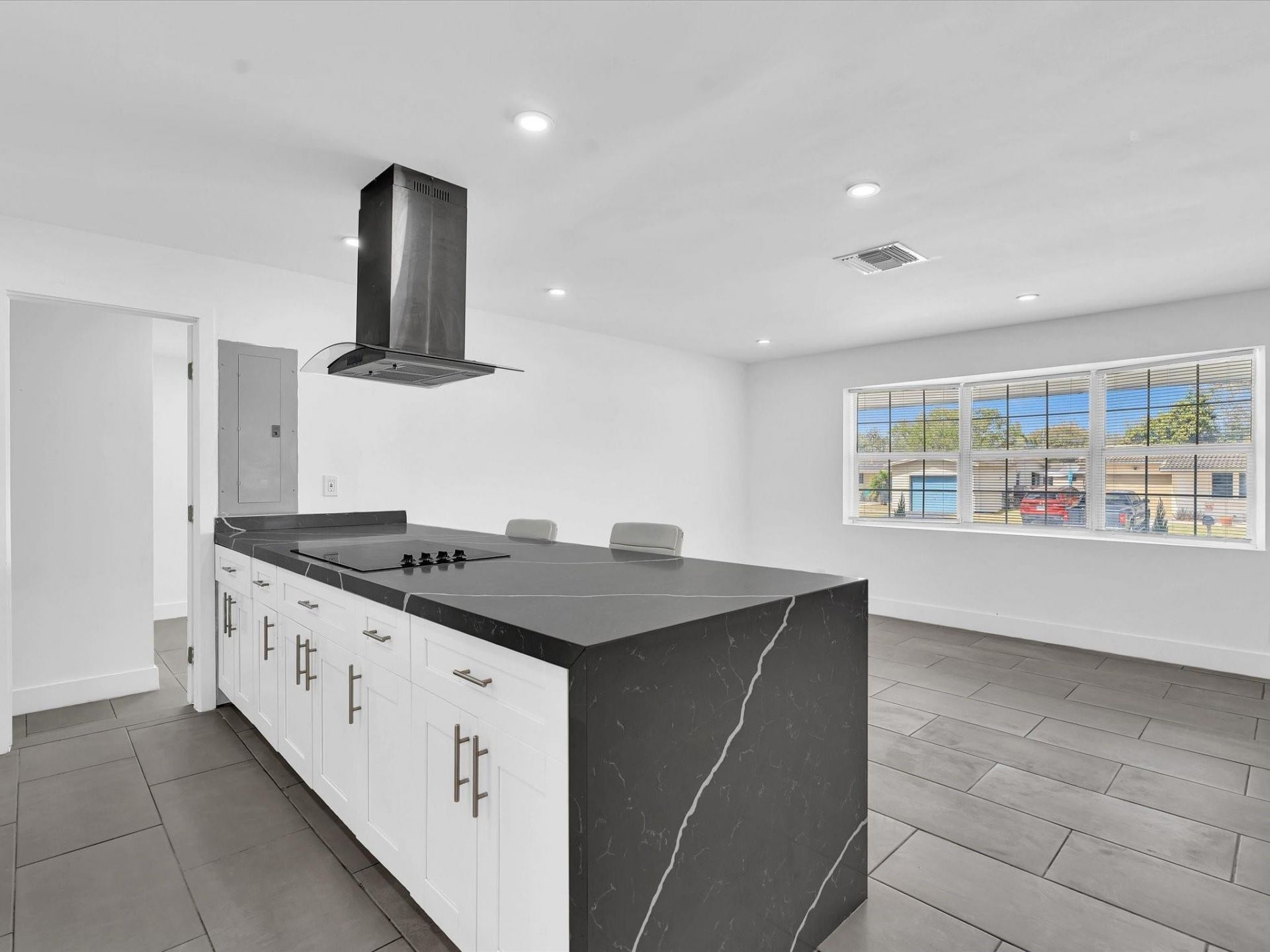 5710 SW 54th Court, Davie, FL 33314 Photo