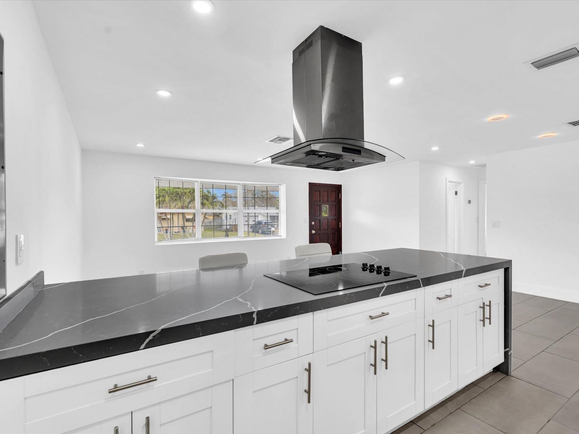 5710 SW 54th Court, Davie, FL 33314 Photo